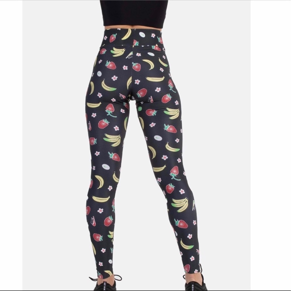 Nike Fruit Print Leggings 🍓🍌🌸